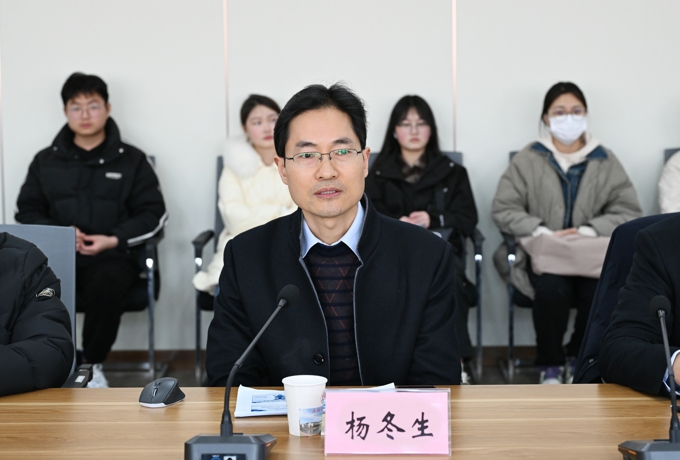 江苏省科协调研宣传部副部长杨冬生莅临我校作专题报告2.jpg