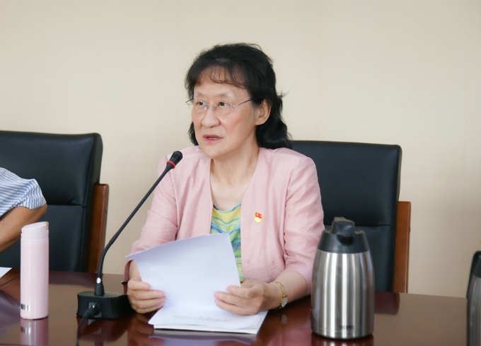 无锡太湖学院召开党委理论学习中心组(扩大)学习会专题学习全国教育大会精神2.jpg