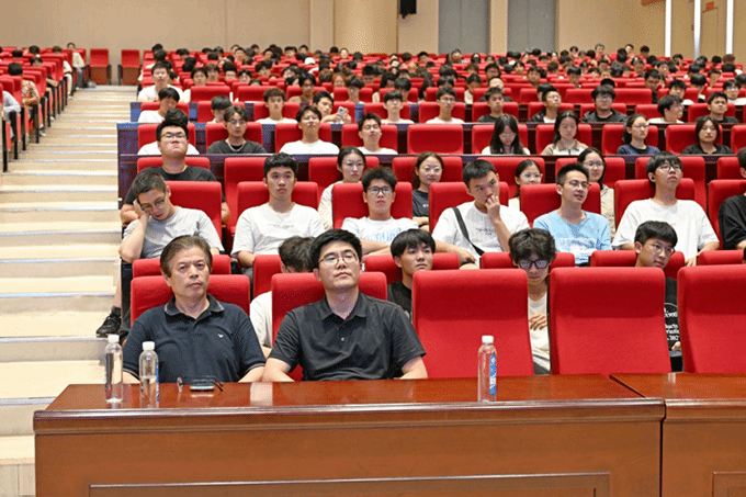这堂“开学第一课”专门定制,阙明坤副校长畅谈“中国954.png