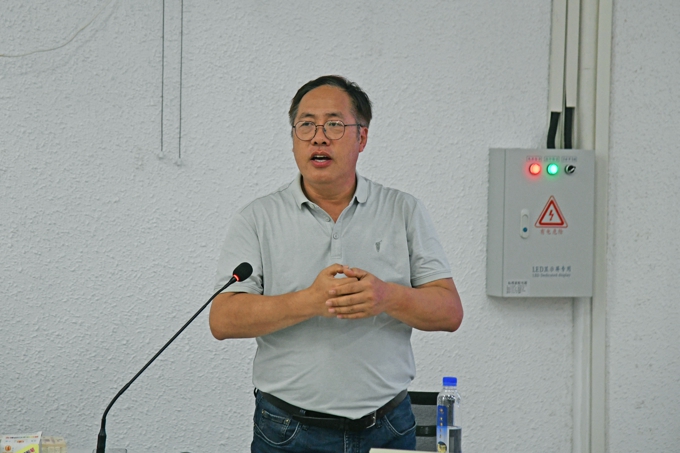 无锡太湖学院邀请名家大师为2024级新生讲授通识课8.jpg