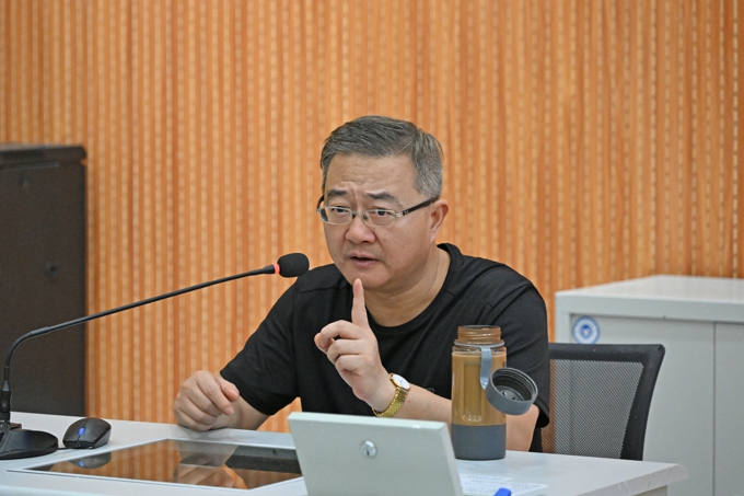 无锡太湖学院邀请名家大师为2024级新生讲授通识课2.jpg