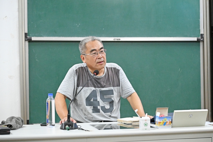 无锡太湖学院邀请名家大师为2024级新生讲授通识课3.jpg